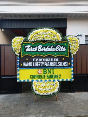 Papan Bunga Duka di Lamangga